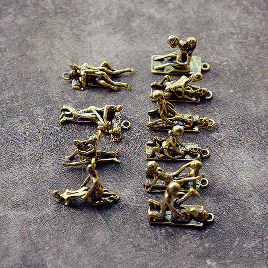 Creative Personality Antique Small Bronze Men And Women Keychain